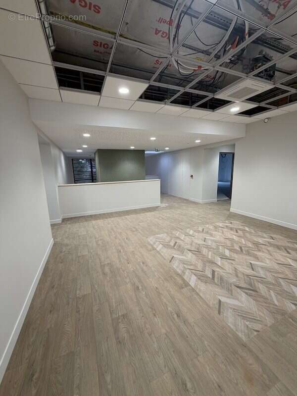 Commerce à GUJAN-MESTRAS