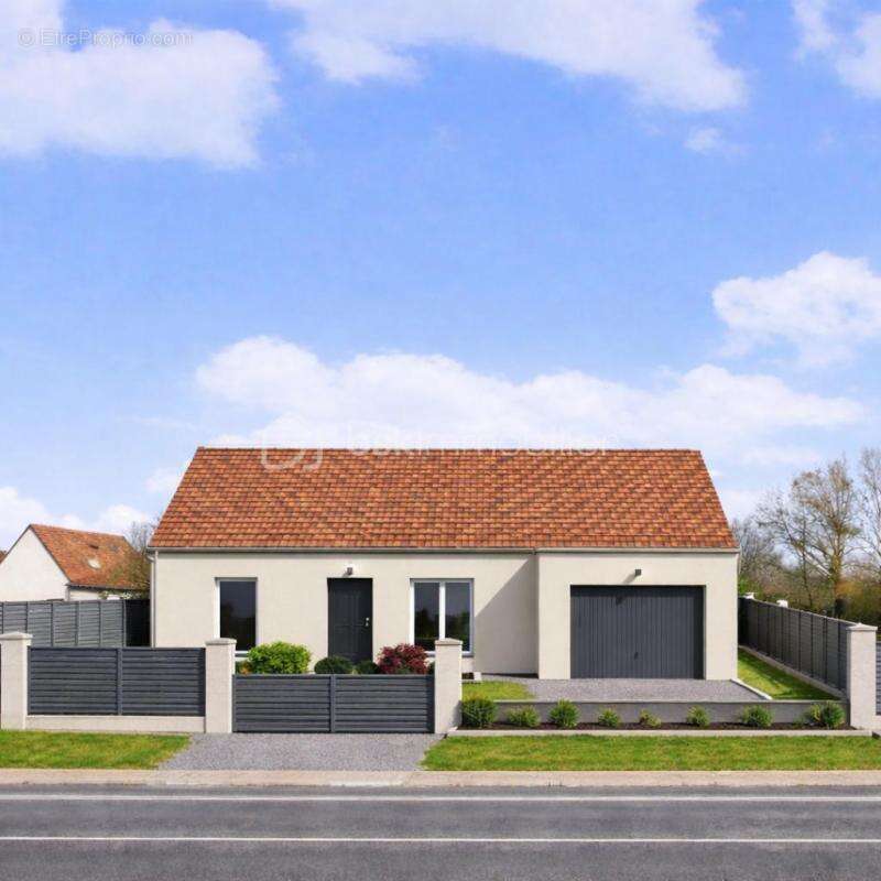 Terrain à SAINT-MAURICE-MONTCOURONNE