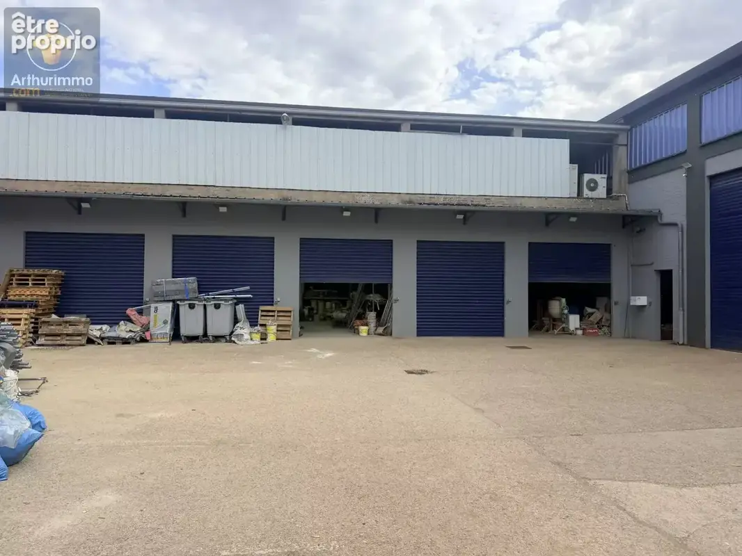 Commerce à WOIPPY