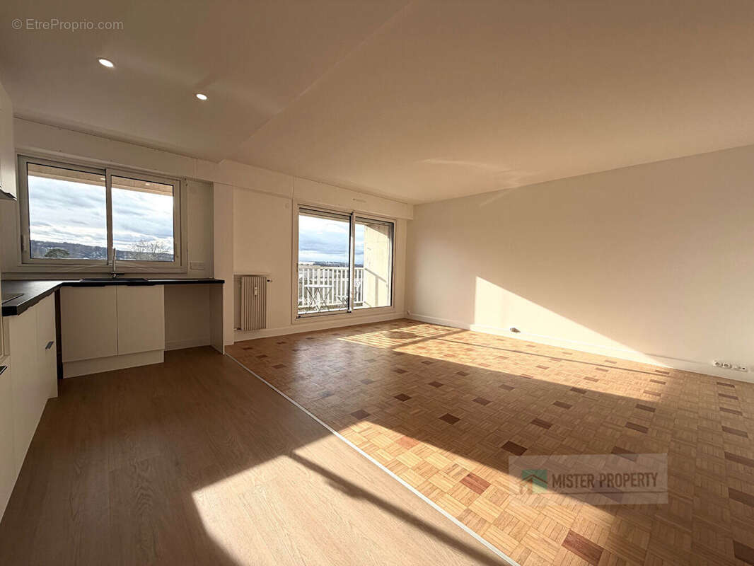 Appartement à RUEIL-MALMAISON