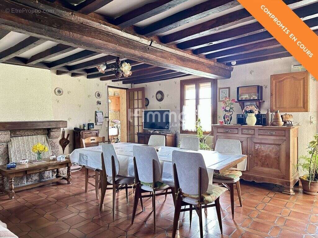 Maison à BELLOU-EN-HOULME
