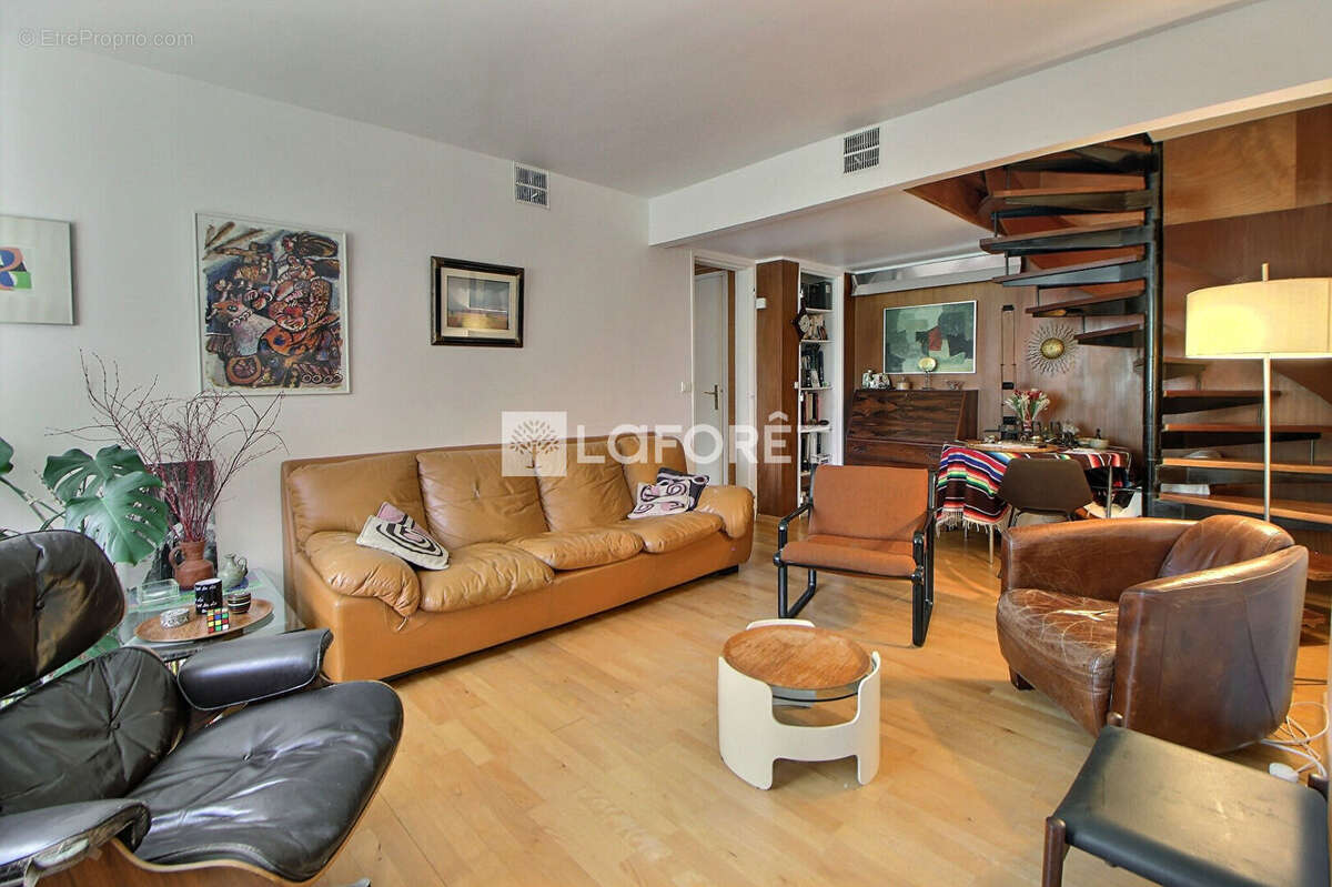 Appartement à SURESNES