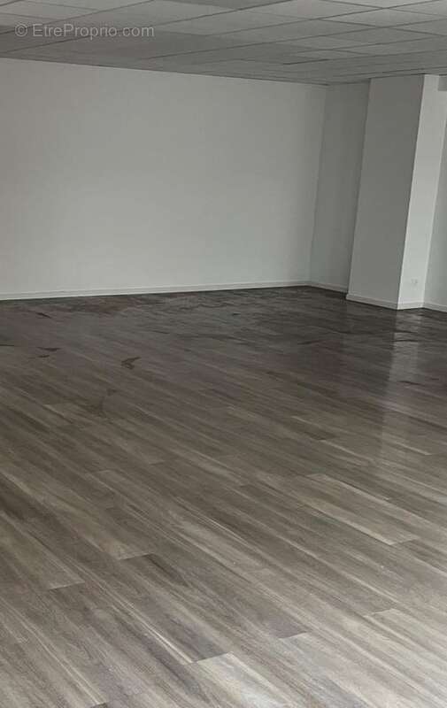 Commerce à SAINT-TROPEZ