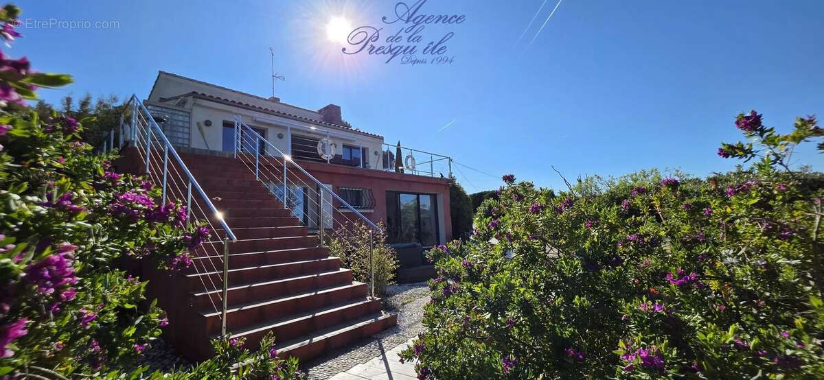Maison à HYERES