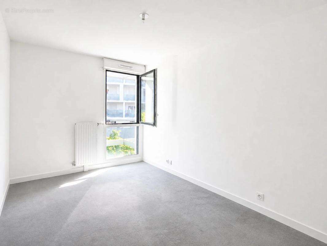 Appartement à IVRY-SUR-SEINE