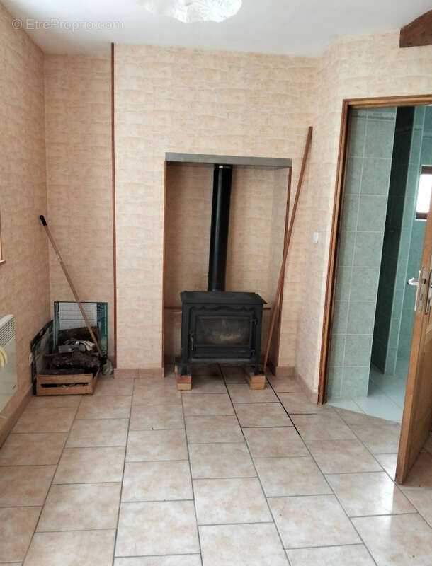 Maison à LUCENAY-LES-AIX