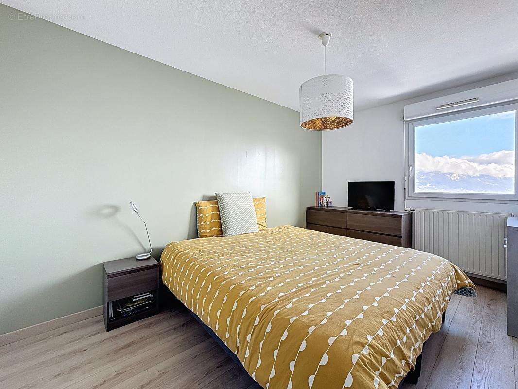 Appartement à LA ROCHE-SUR-FORON