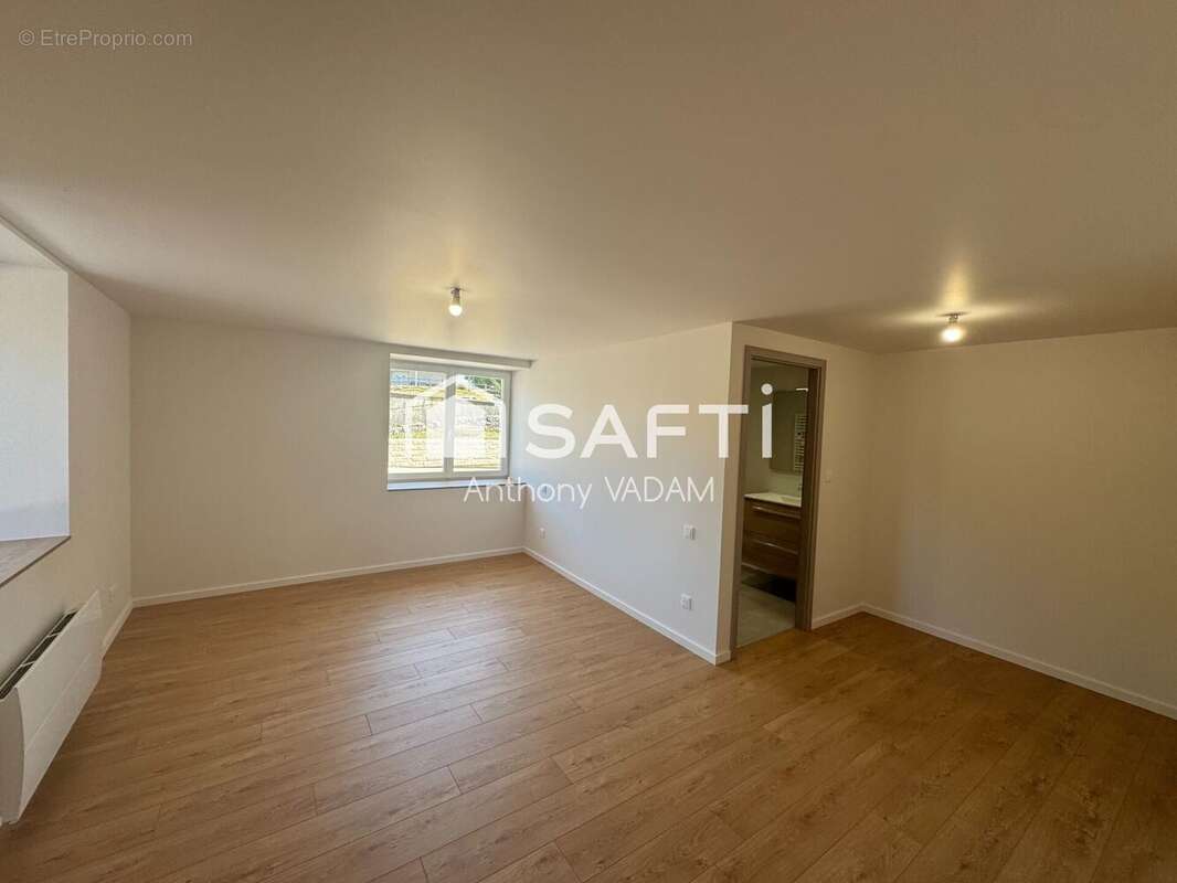 Appartement 75 m² à Frasne  - photo 5