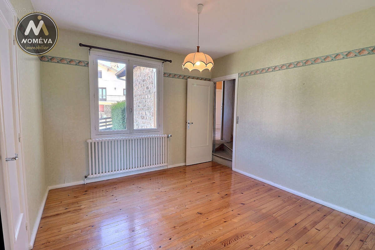 Maison à MONTFAUCON-EN-VELAY