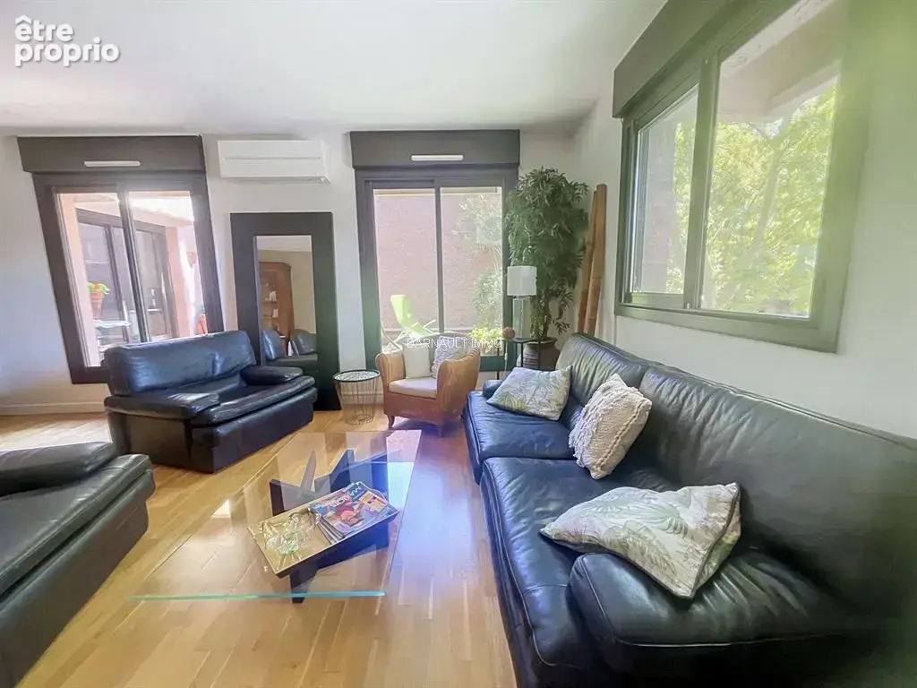 CENTRE VILLE, quartier SAINT AUBIN, bel appartement de 112.57m2 avec grande TERRASSE et GARAGE - photo 4