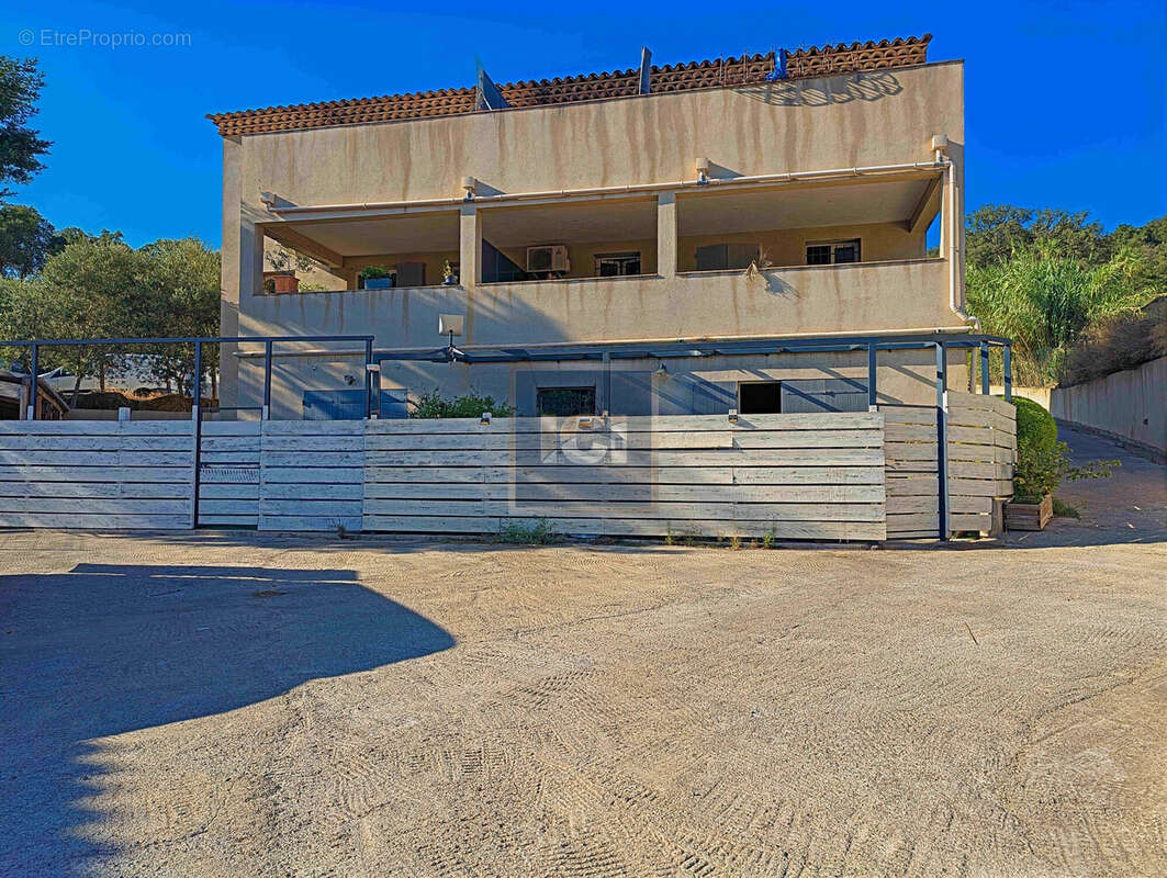 Appartement 308 m² à Sainte-Maxime  - photo 5
