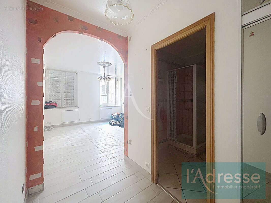 Appartement Metz 1 pièce(s) 30 m2 - kitchenette - accès cour - cave - photo 8