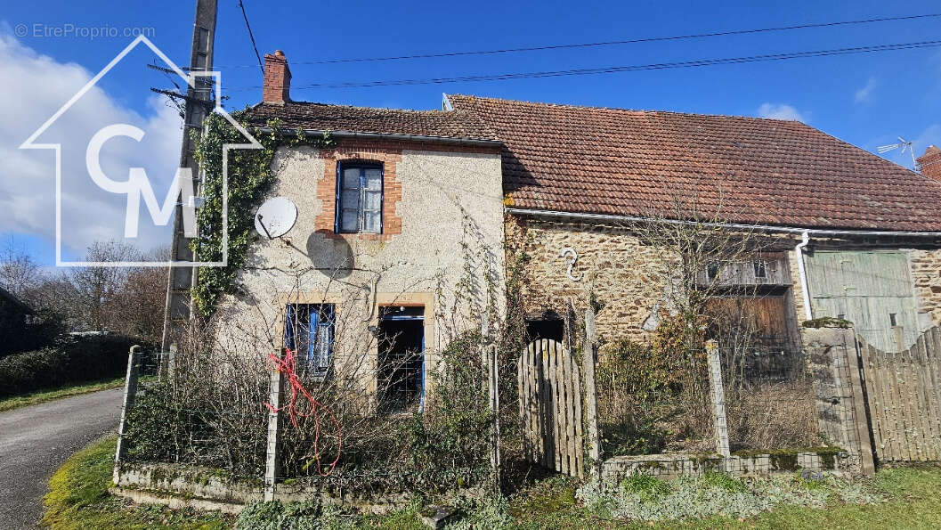Maison à SAINT-SATURNIN