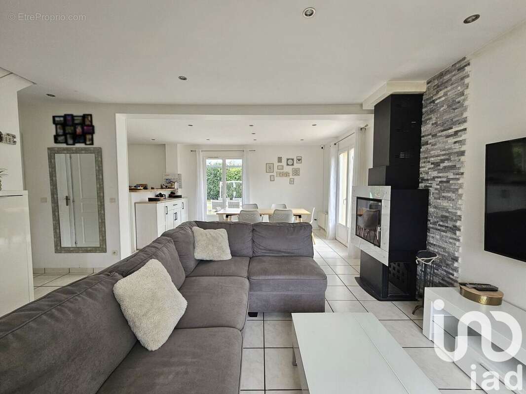 Photo 3 - Maison à ABONDANT