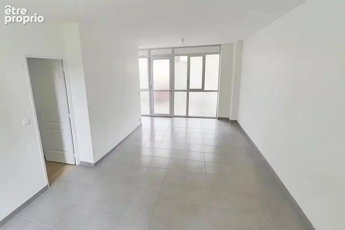 Appartement à SAINT-MAURICE