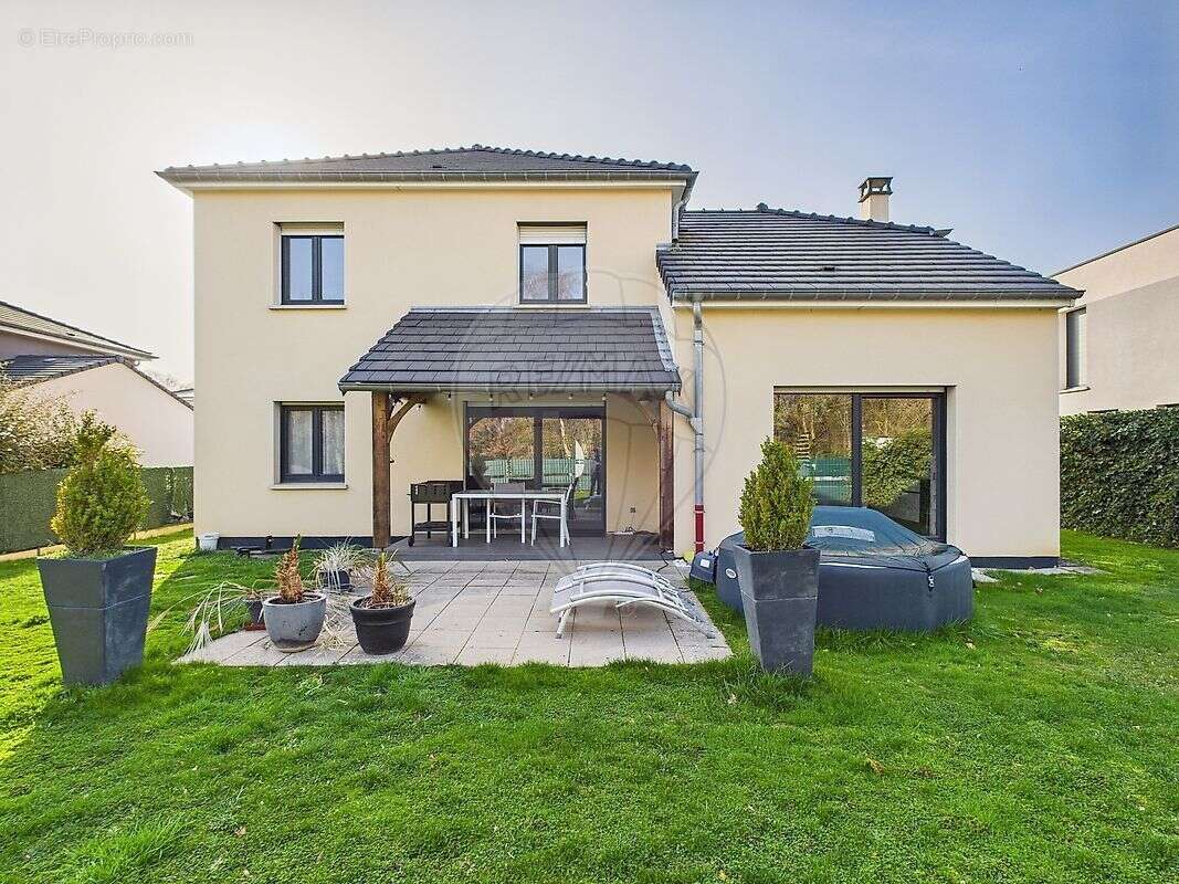 Maison à MARLY