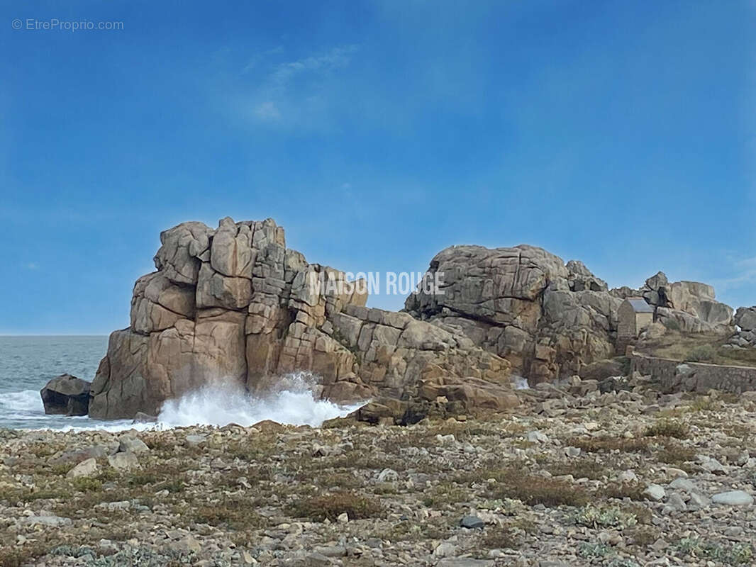 Maison à PLOUGRESCANT