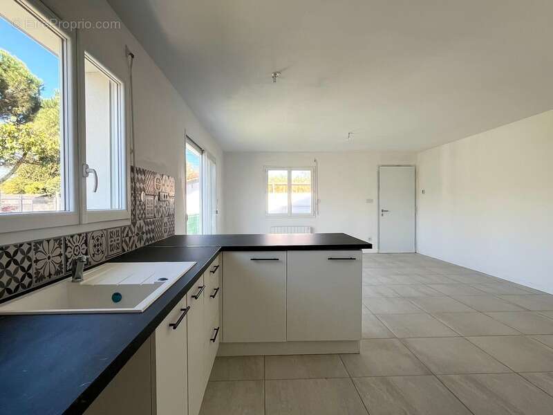 Maison à LE PIAN-MEDOC