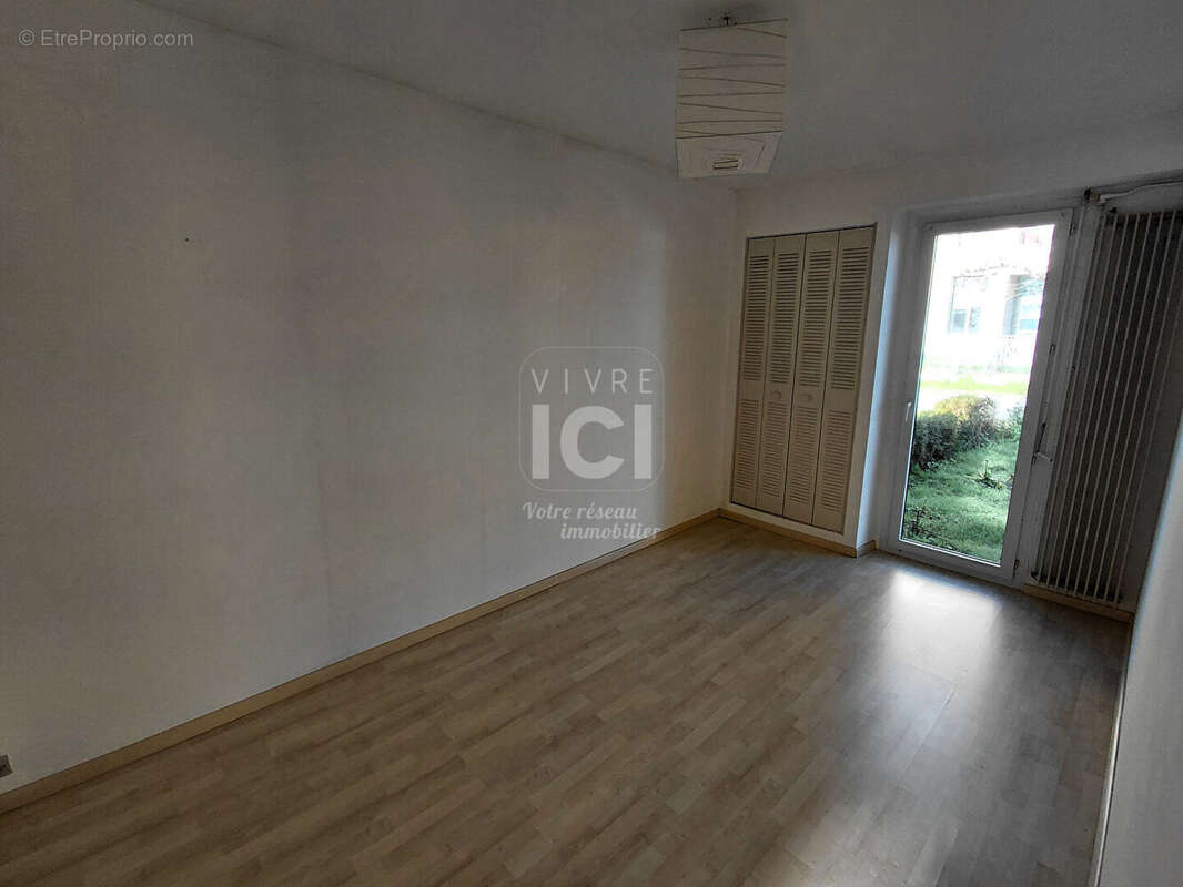 Maison à SAINTE-LUCE-SUR-LOIRE