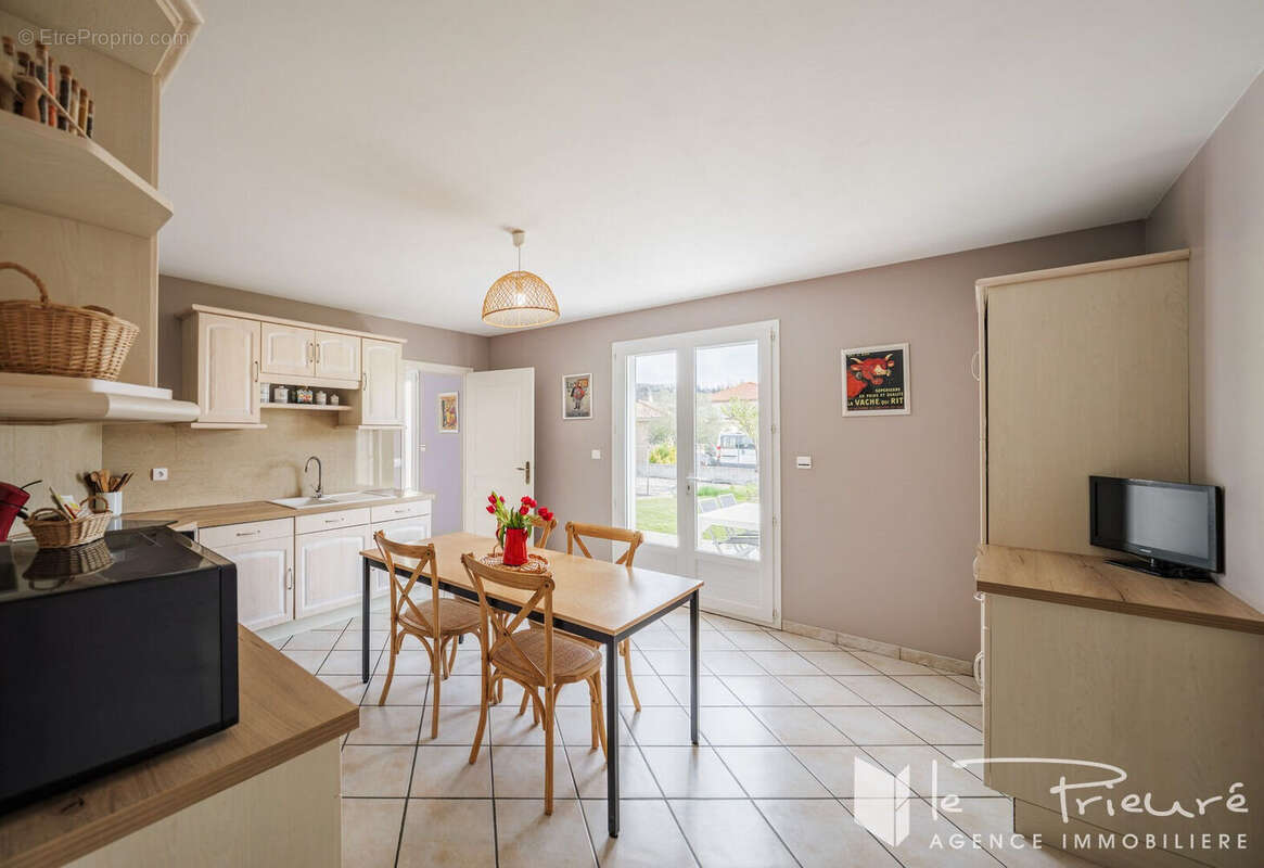 Maison à LESCURE-D'ALBIGEOIS