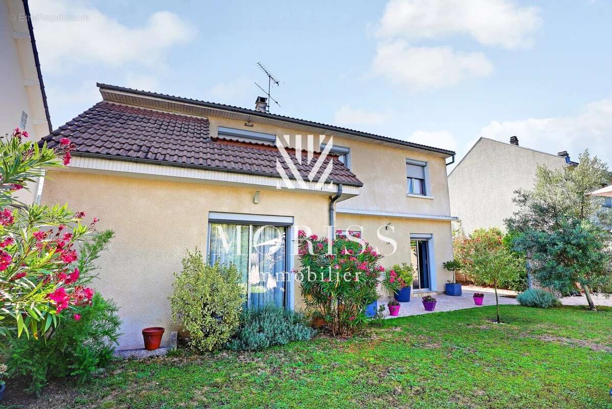 Maison à ATHIS-MONS