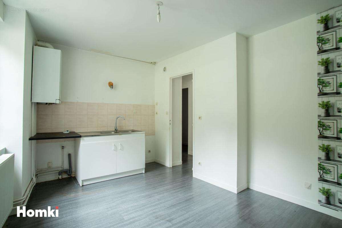 Appartement à LA SEAUVE-SUR-SEMENE