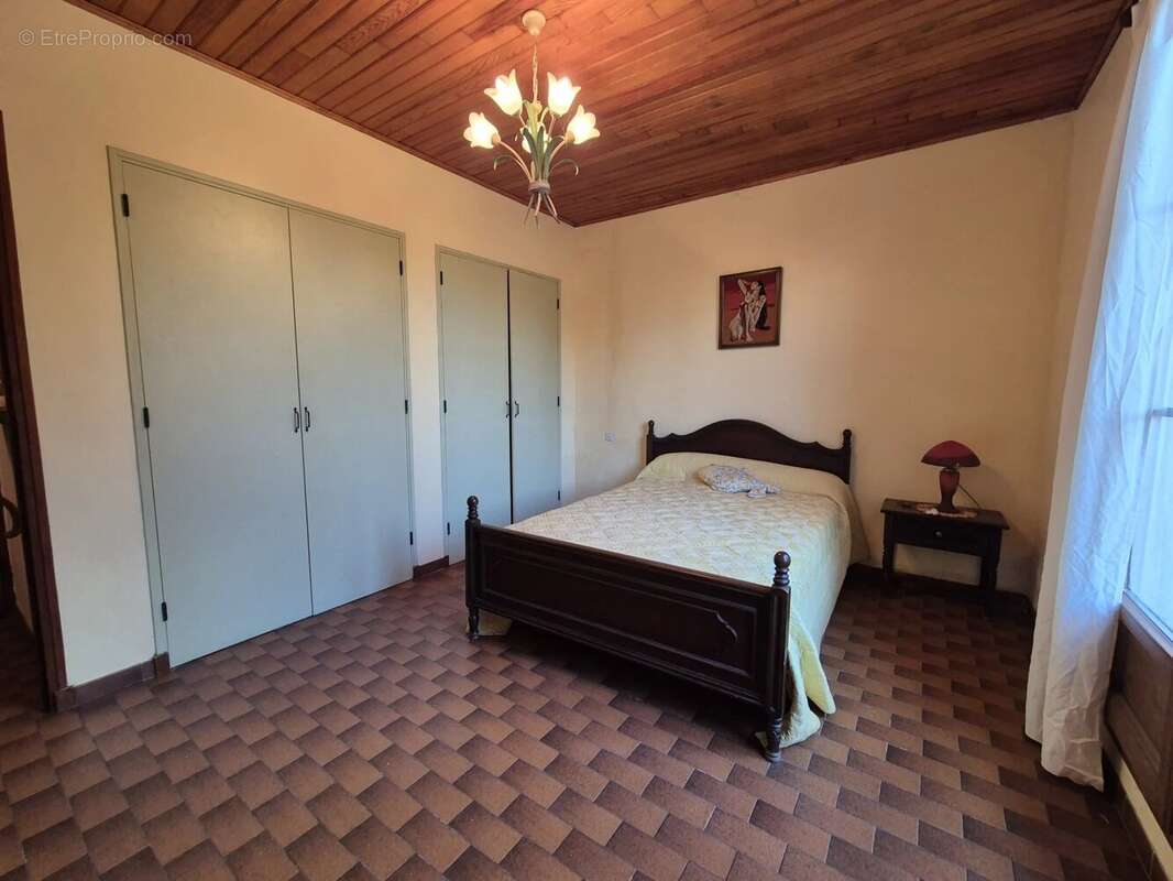 Maison à COURTHEZON