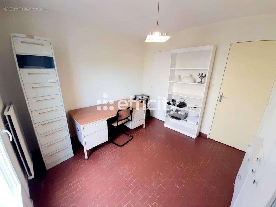 Maison à LES ANGLES