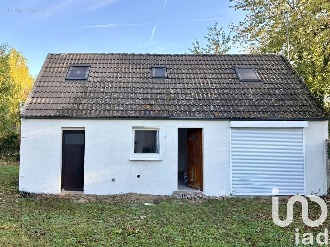 Photo 1 - Maison à DAMMARIE-LES-LYS