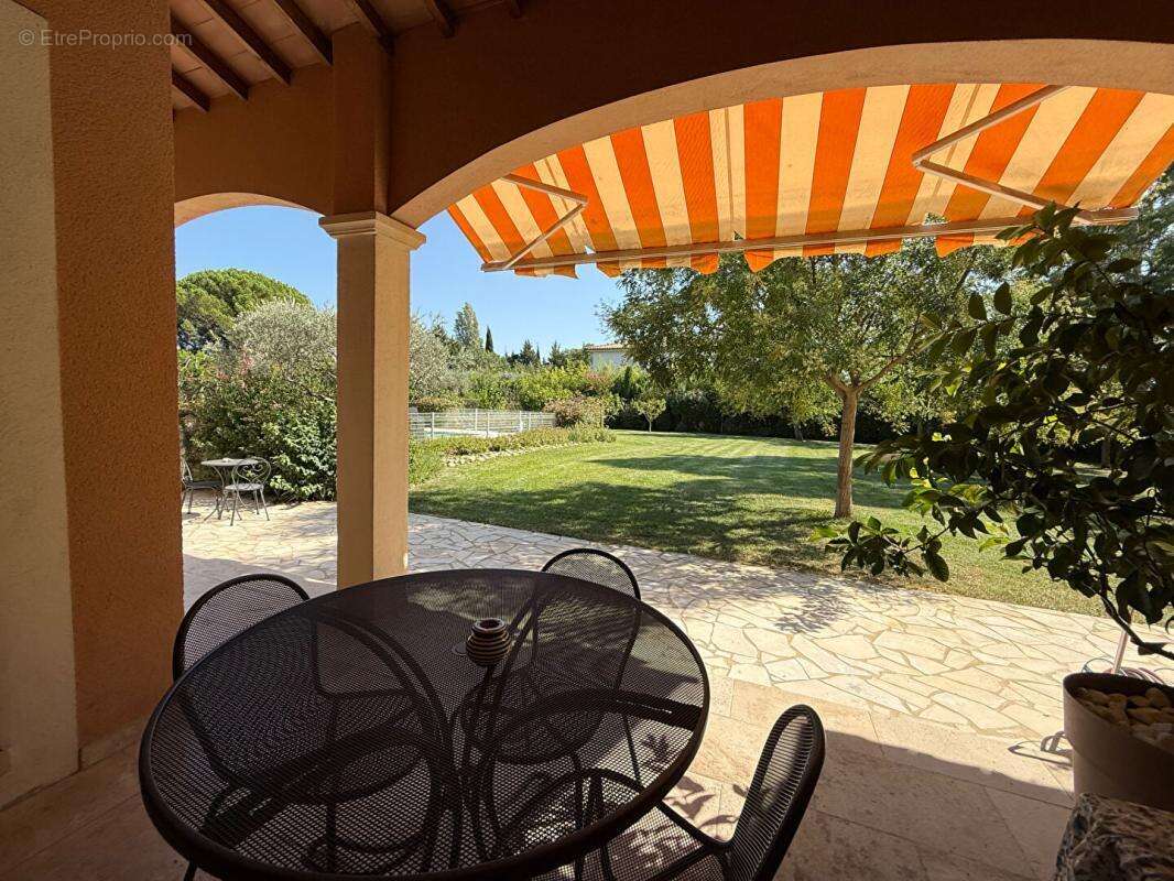 Maison  à vendre -  villa de plain -pied  avec piscine - photo 15