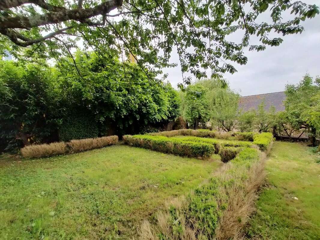 Maison à vendre Courcité jardin de curé - Maison à COURCITE