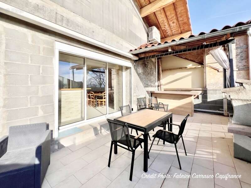 Maison à SAINT-BONNET-PRES-RIOM