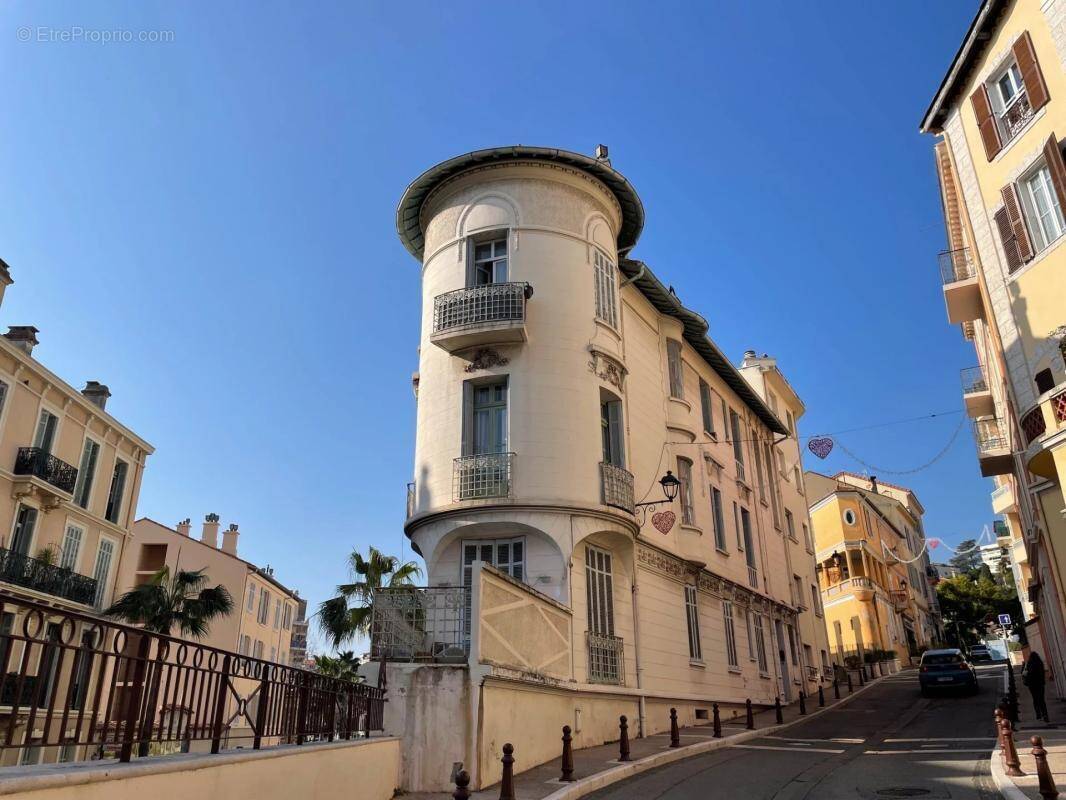 Appartement à LE CANNET