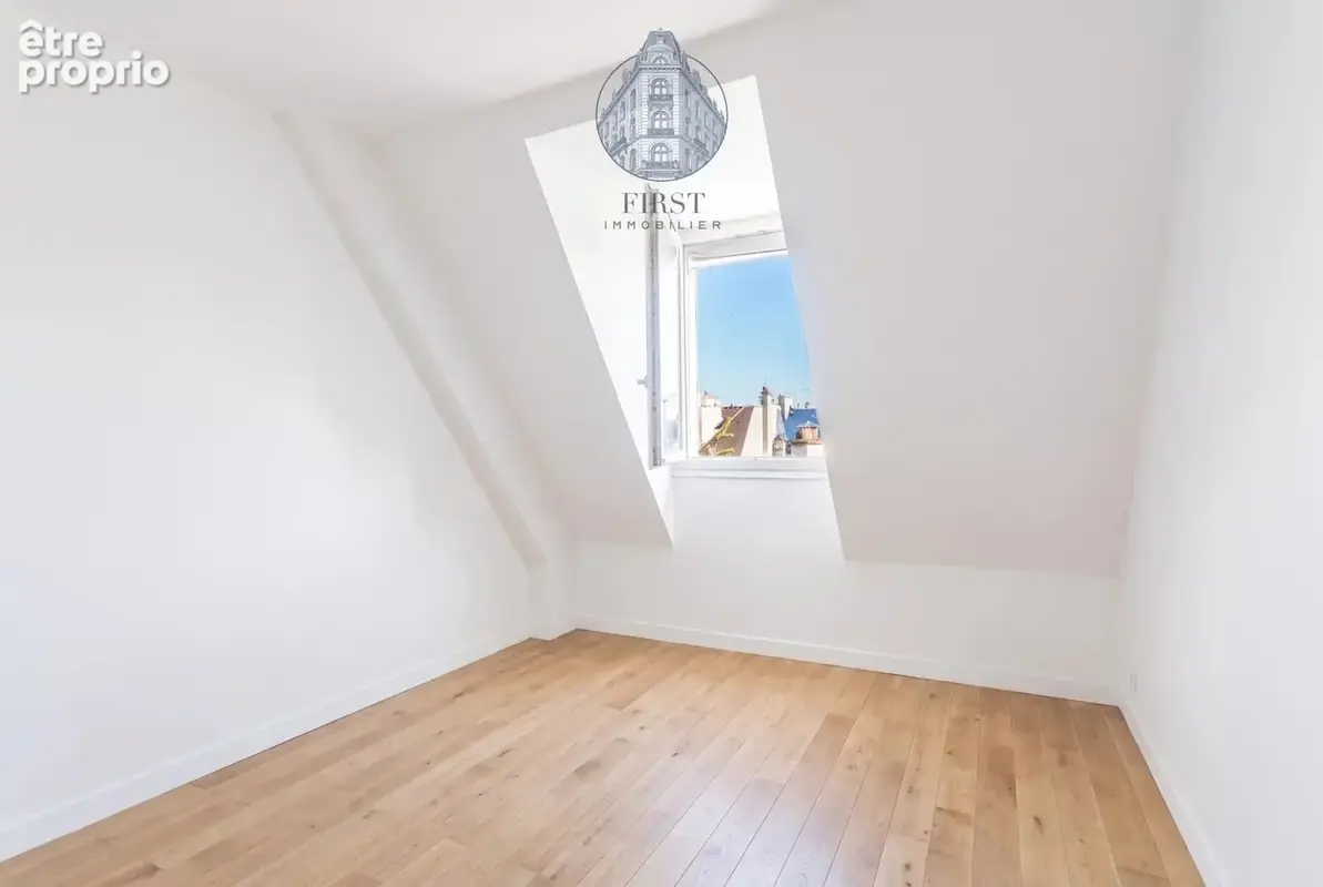 Paris 4e – marais / village saint-paul – dernier étage avec vue sur les toits de paris - photo 15