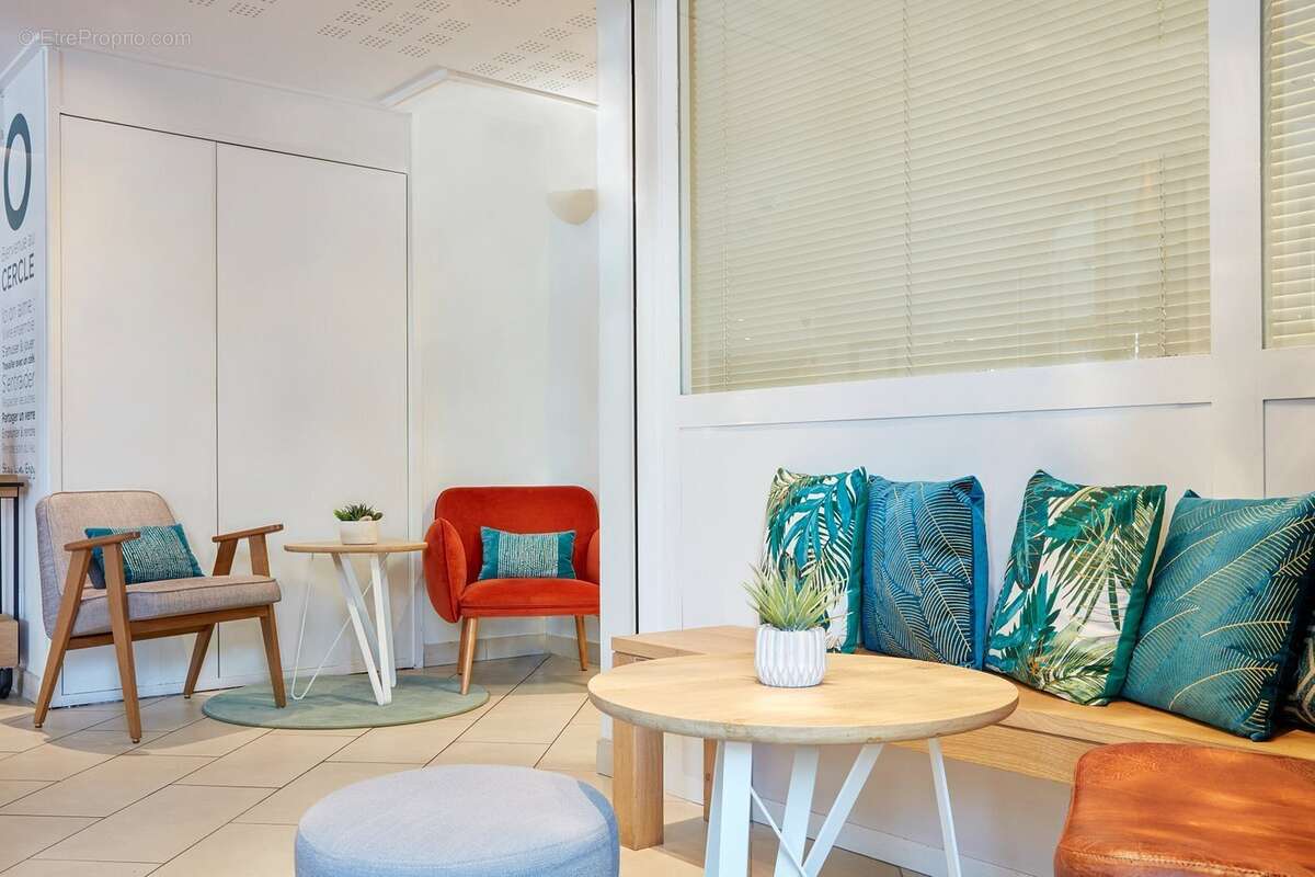 INVESTISSEMENT LOCATIF  CARRIERES SOUS POISSY - Résidence Aparthotel Adagio Access*** - 5,64% de rentabilité. - photo 8