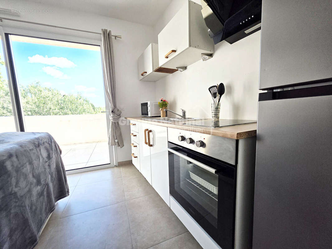 Studio 23 m² Centre-ville d'Istres Terrasse sans vis-à-vis + parking sécurisé - photo 15