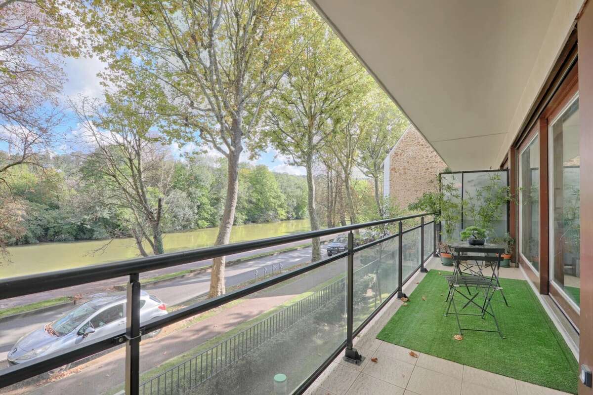 Appartement à SAINT-MAUR-DES-FOSSES