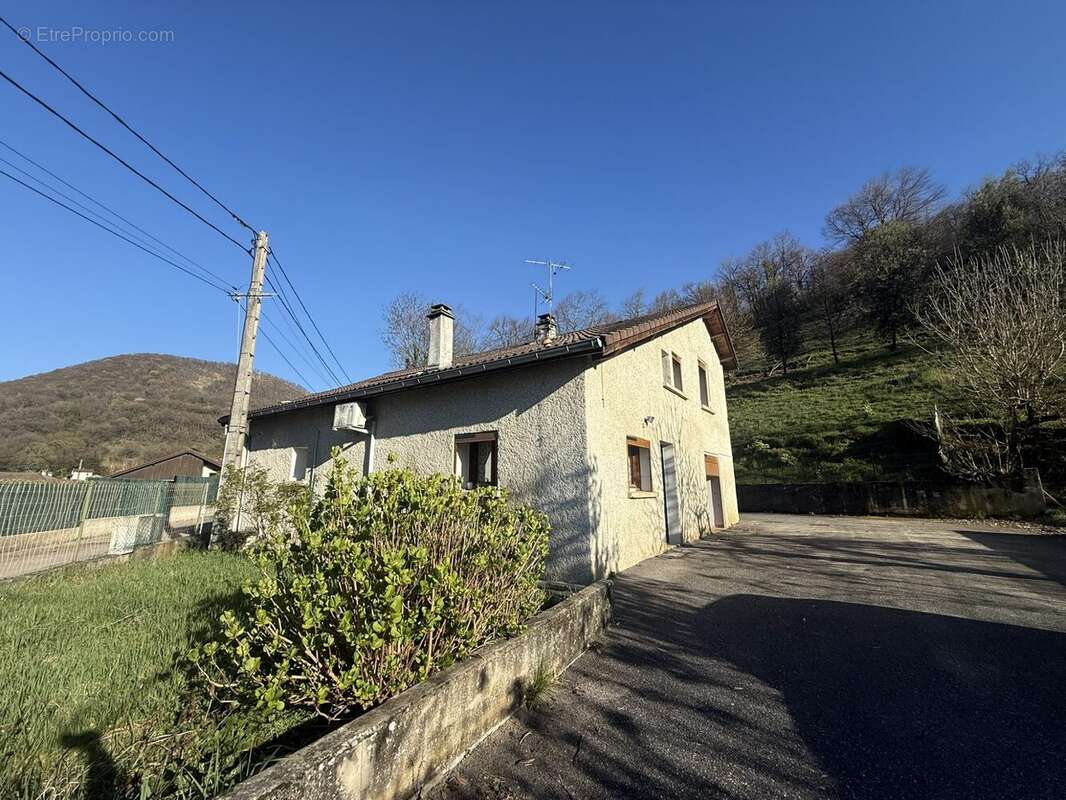 Maison à VIF