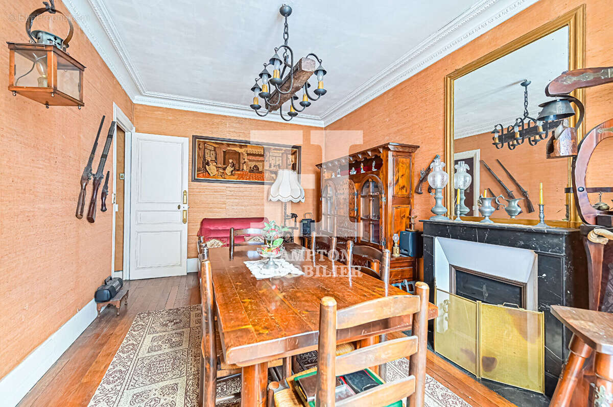 Appartement à PARIS-19E