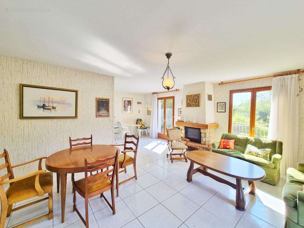 Maison à LAMALOU-LES-BAINS