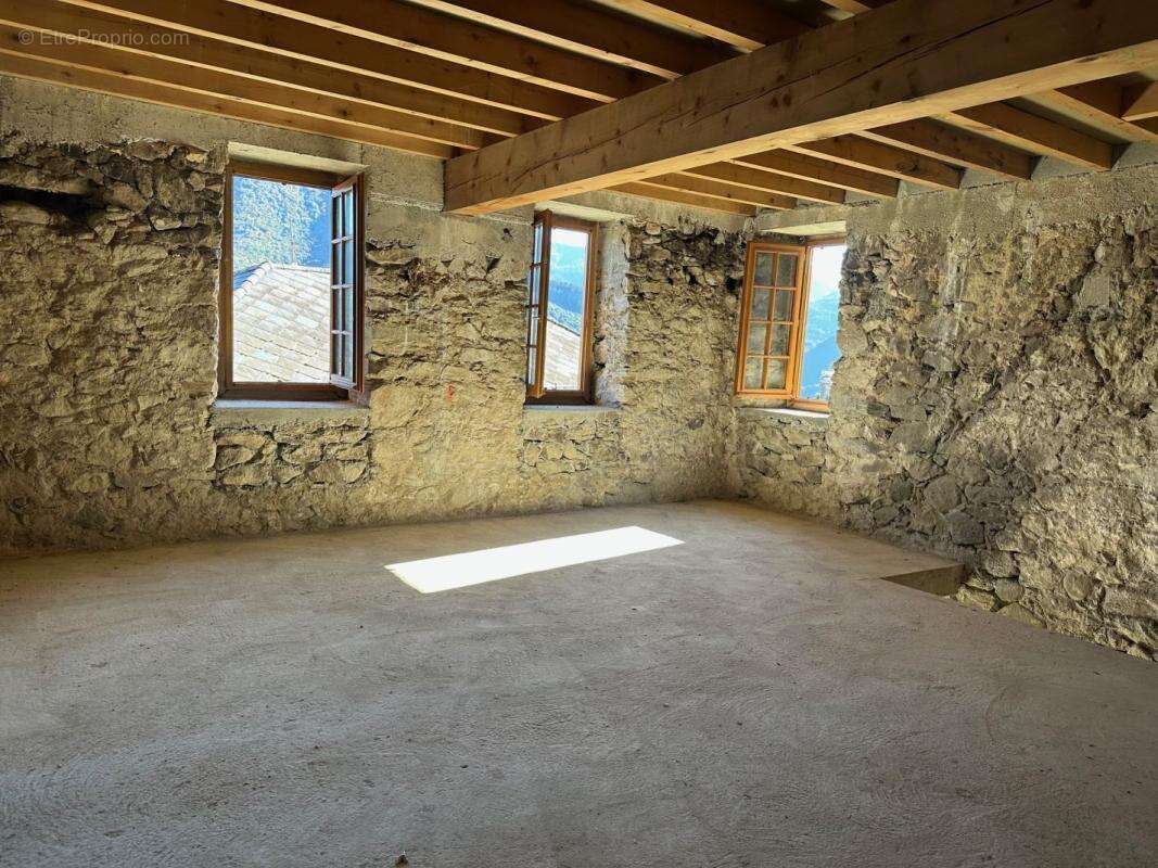 Maison à TARASCON-SUR-ARIEGE