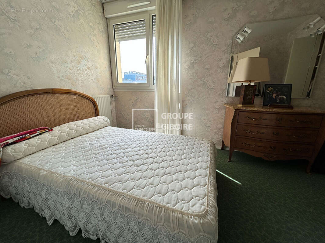 A VENDRE *EXCLUSIVITE GIBOIRE* Appartement Rennes 4 pièce(s) 79 m2 - photo 6