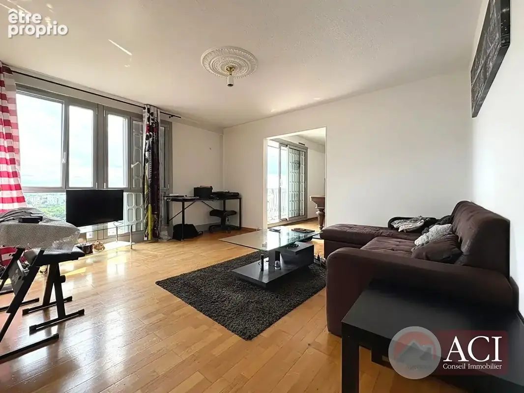 Appartement à SAINT-DENIS