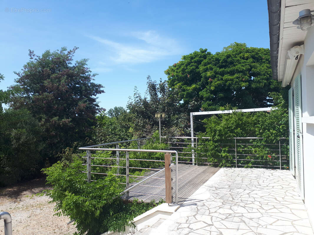 Maison à LES ORMES