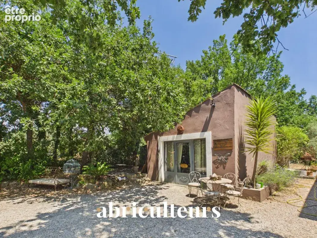 Spacieuse villa avec piscine et terrain d’environ 1 500 m² , dépendance et vue dégagée en vente à Callian (83440) - photo 19