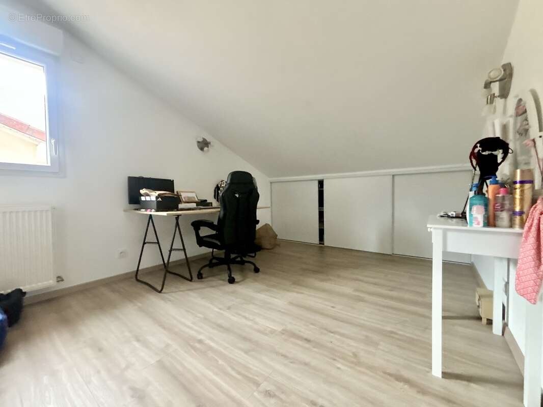 n°8 - Appartement à CLAIX