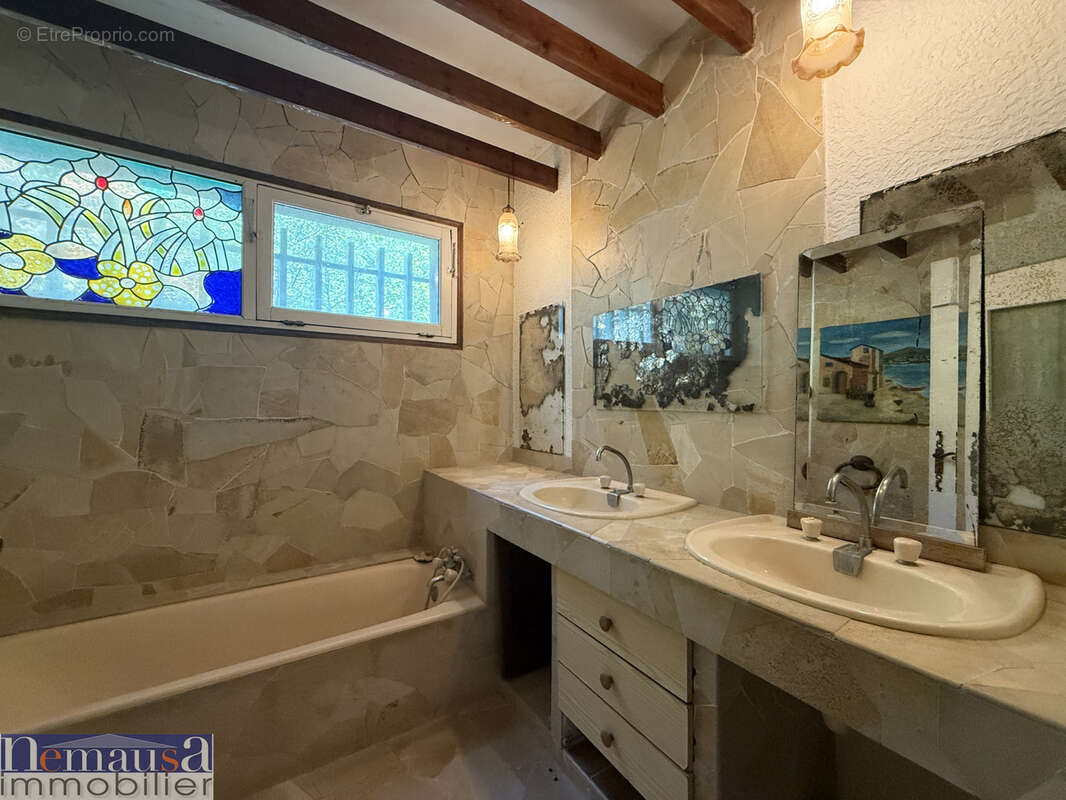 CAISSARGUES - Maison de 220m2 avec grande parcelle - photo 15