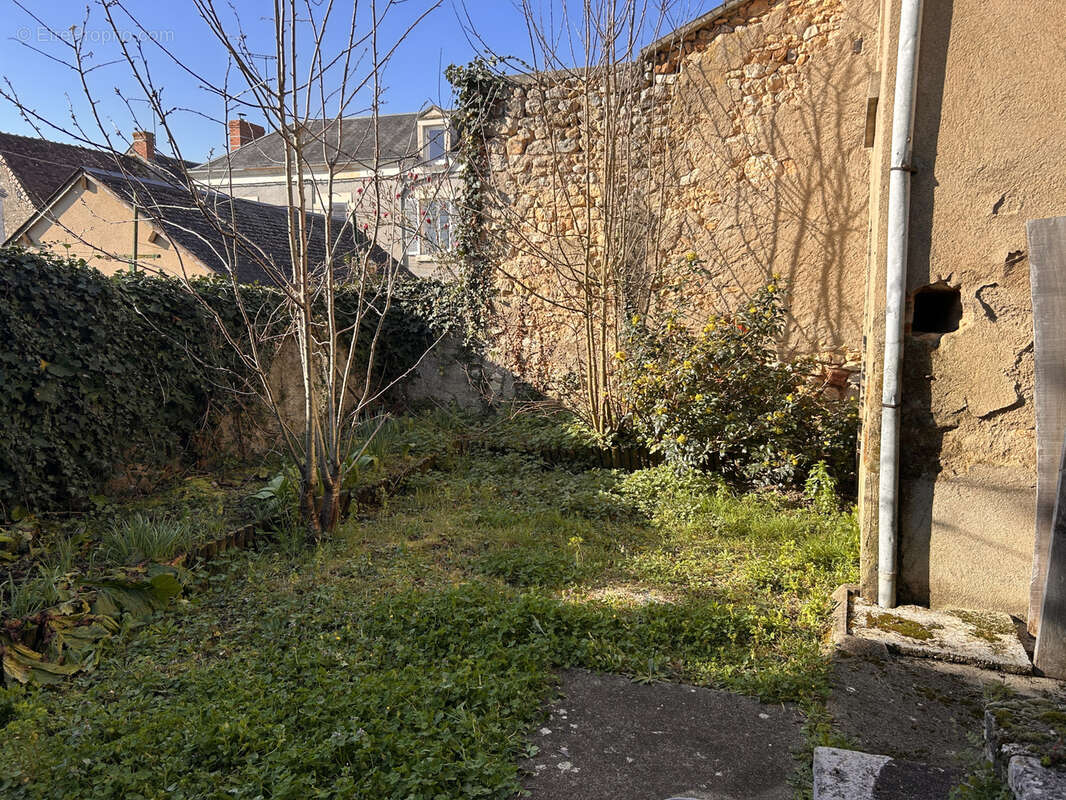 Maison à SAINT-MARCEL