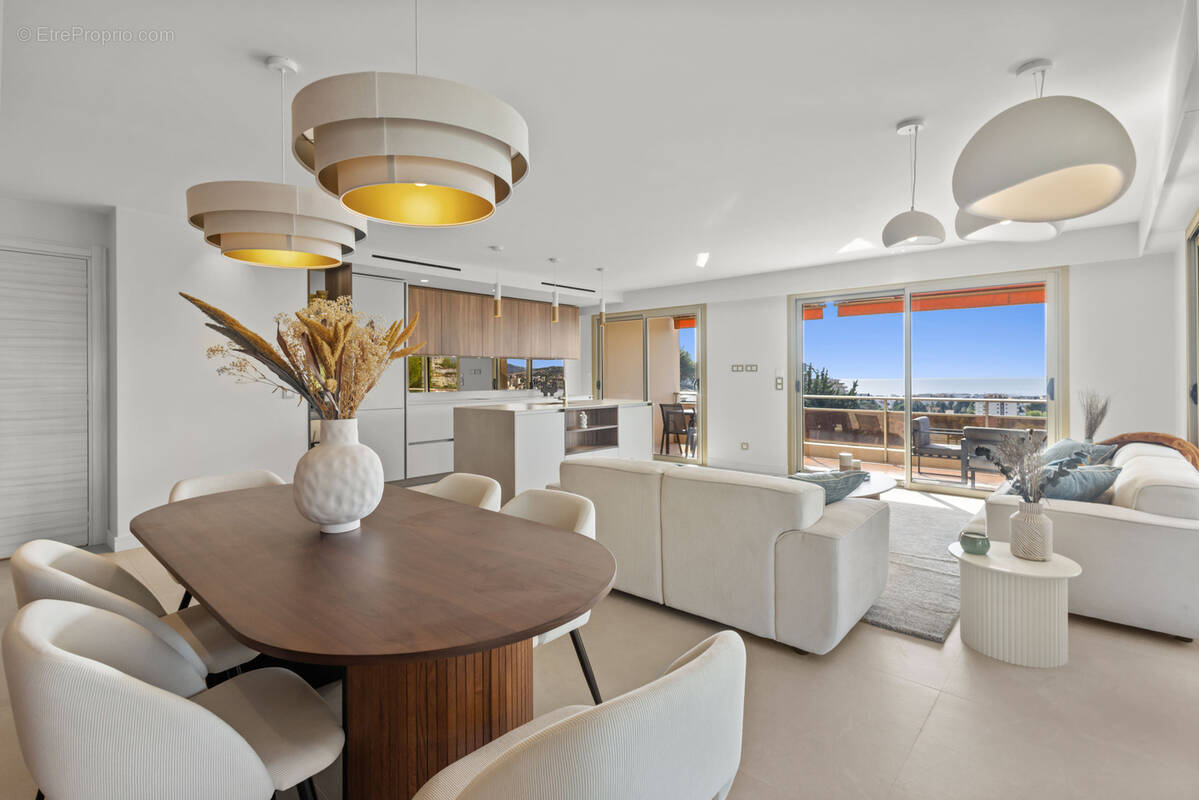 Appartement à LE CANNET