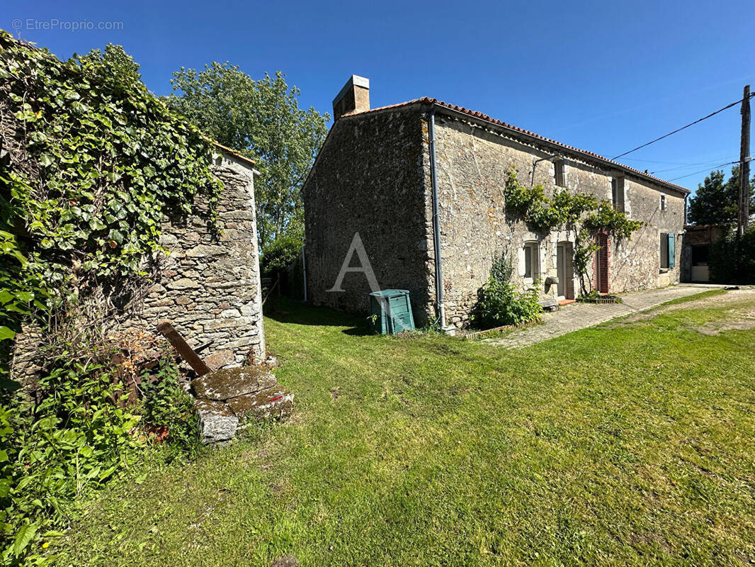 Maison à AIZENAY